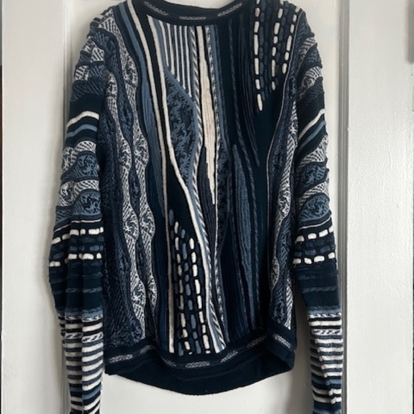 Stylish Navy Patterned Crewneck Sweater